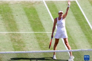  莱巴金娜温网夺冠书写新传奇