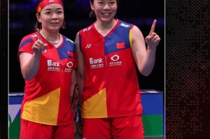  梅德韦杰夫直落三盘卫冕成功