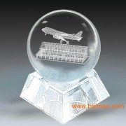  环保理念融入赛事包装，纸质纪念品替代塑料