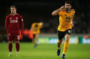  利物浦最后时刻绝杀热刺，争冠悬念持续升温  