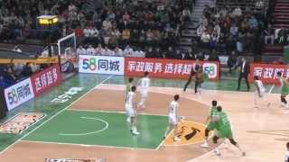  主场哨声引发争议，裁判判罚成赛后焦点