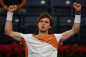  卢布列夫五盘鏖战，巴黎大师赛险胜晋级决赛