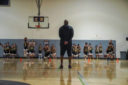  青少年篮球训练营，百名新苗开启特训