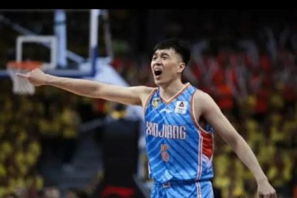  弗里茨发球时速破纪录震撼全场观众