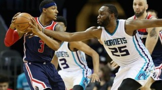  黄蜂鲍尔全面发挥战胜奇才队