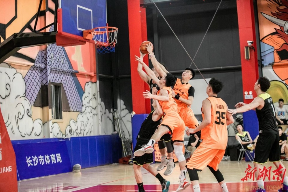  欧洲五大联赛收官战精彩纷呈多支劲旅完美谢幕