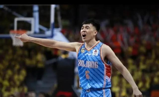  弗里茨发球时速破纪录震撼全场观众