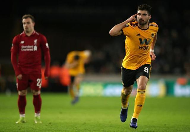  利物浦最后时刻绝杀热刺，争冠悬念持续升温  